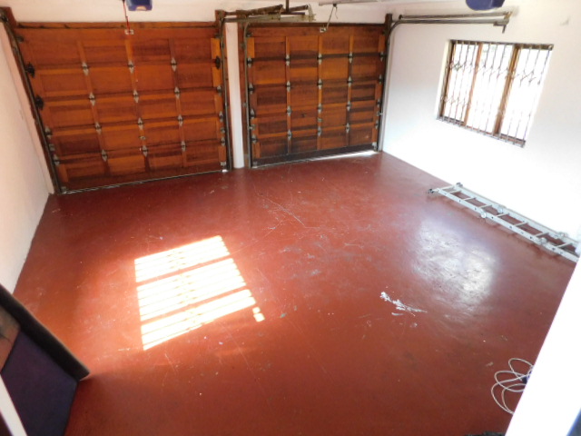 Kopano B&B secure double garage parking